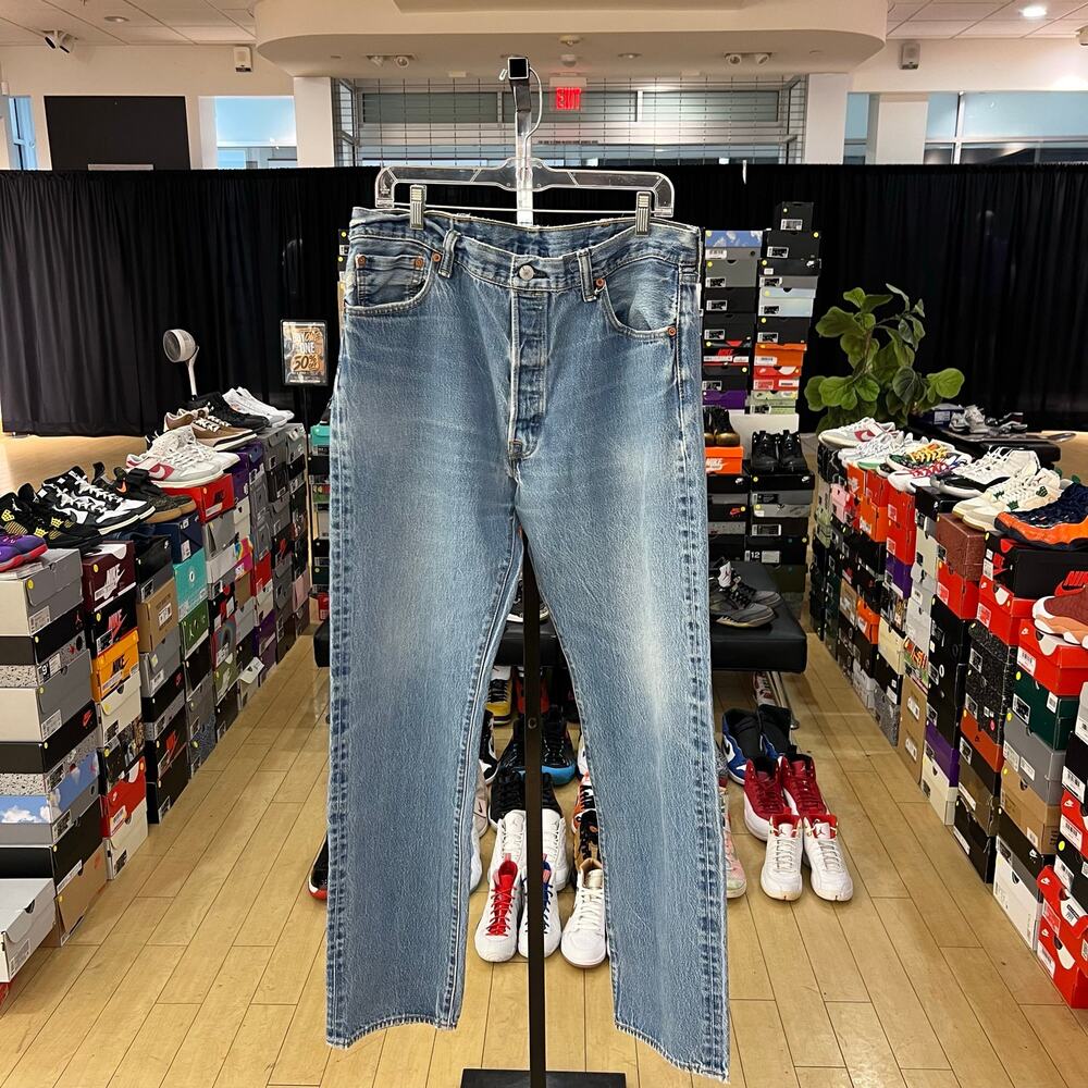 Levi's 501 Jeans Sz 36x32 Altered